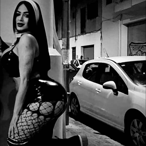 Morena guapa recién llegada a tu ciudad