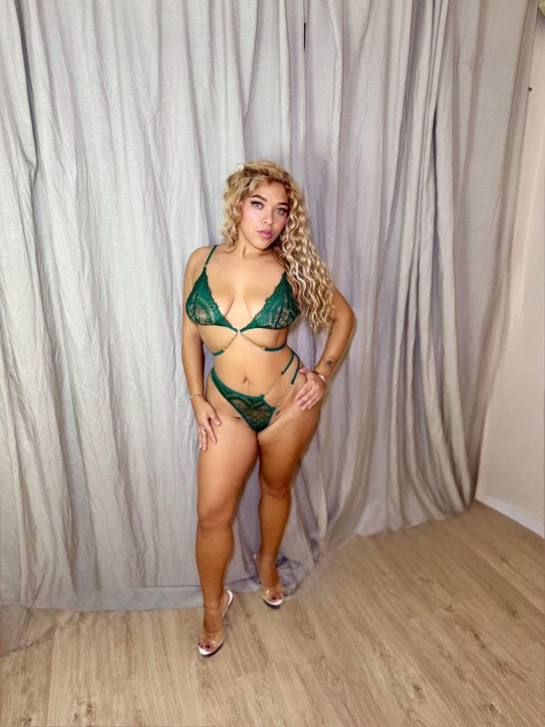 SAMANTHA  ,PRIMERA VEZ 20 €€€€€