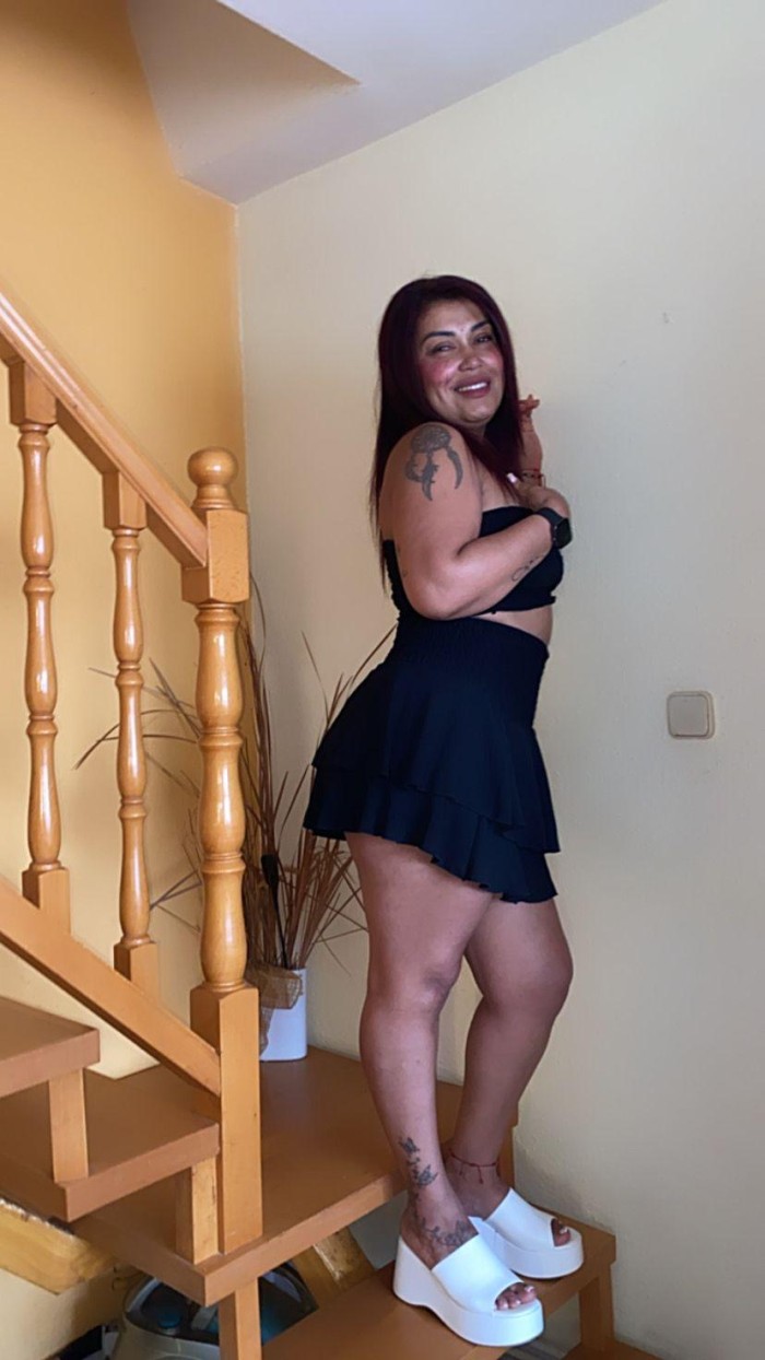 ESPECTACULAR LATINA CON GANAS DE FOLLAR