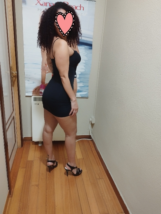 Veinteañera encantadora fiestera cañera