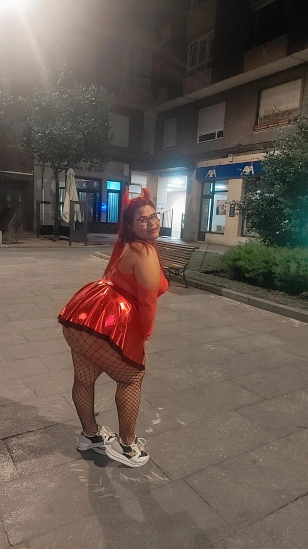 Desire latina culona cachonda