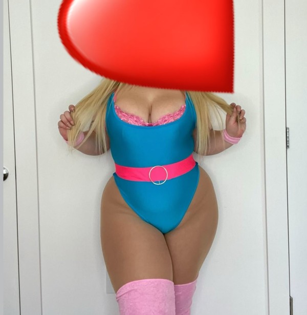 Española CURVY nueva en la zona