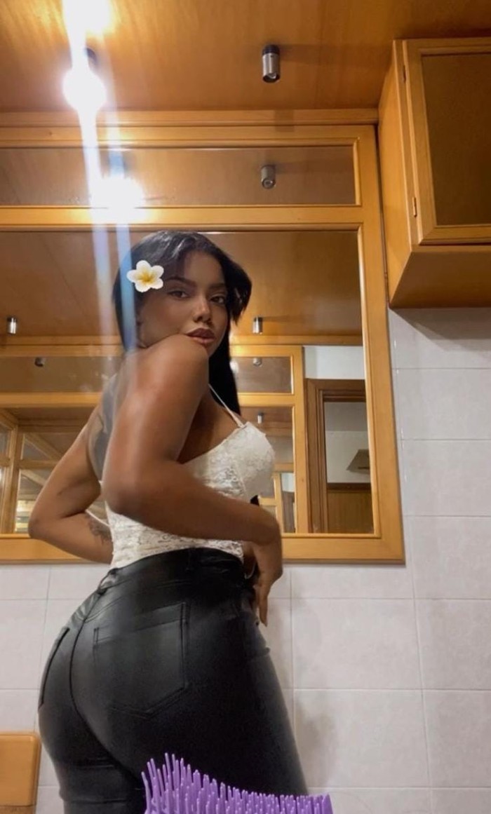 Maria Del Mar chica colombiana