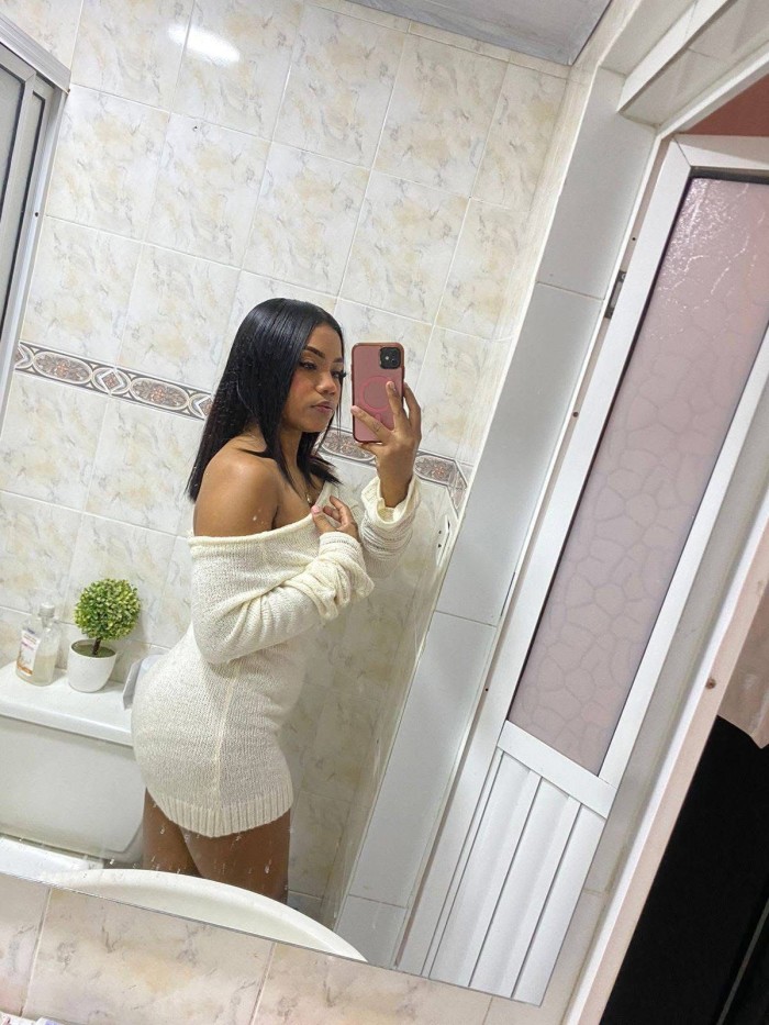 CITA VIP EN ALMERIA CON MUÑECA DE LUJO ESCORT ALTO