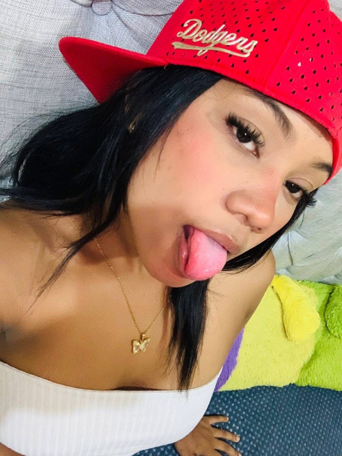 CITA VIP EN ALMERIA CON MUÑECA DE LUJO ESCORT ALTO