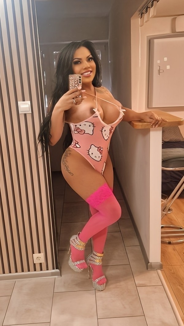 Greetings, I’m Roxy, a brunette transsexual available