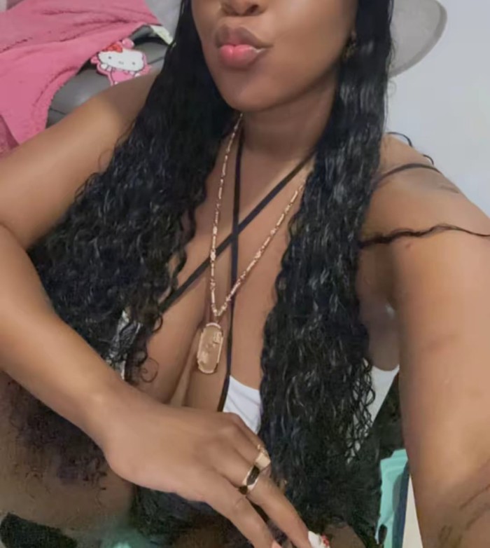 NOVEDAD EN BARAKALDO JOVENCITA CARIÑOSA FIESTERA