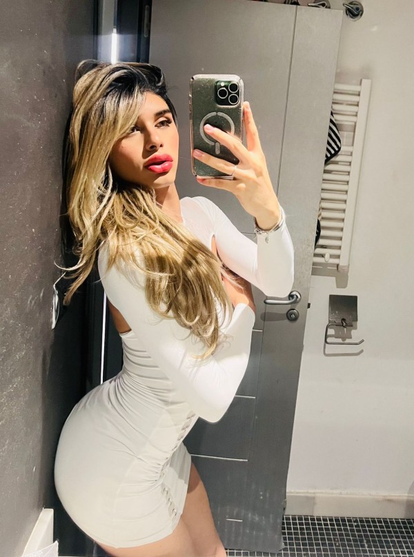 MEGAN 22 años, TRANS muy morbosa en costa Adeje!!!