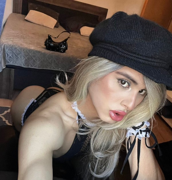 MEGAN 22 años, TRANS muy morbosa en costa Adeje!!!