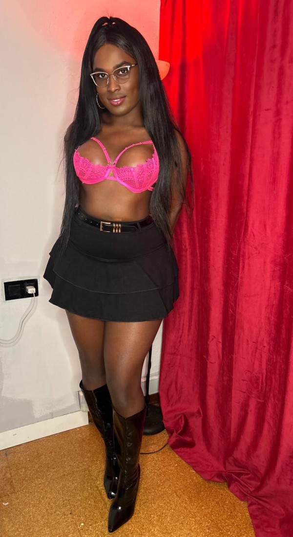 Kristal Tran Sexy Novedad