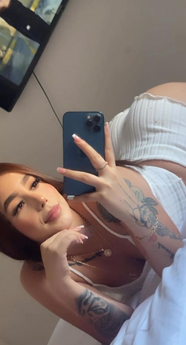 EMILY 19 años, MUY SENSUAL Y PASIONAL…