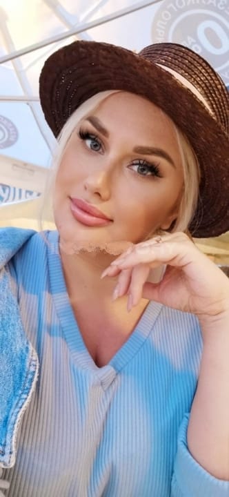 MORBOSA CAÑERA BELLÍSIMA LINDA RUBIASA POLACA