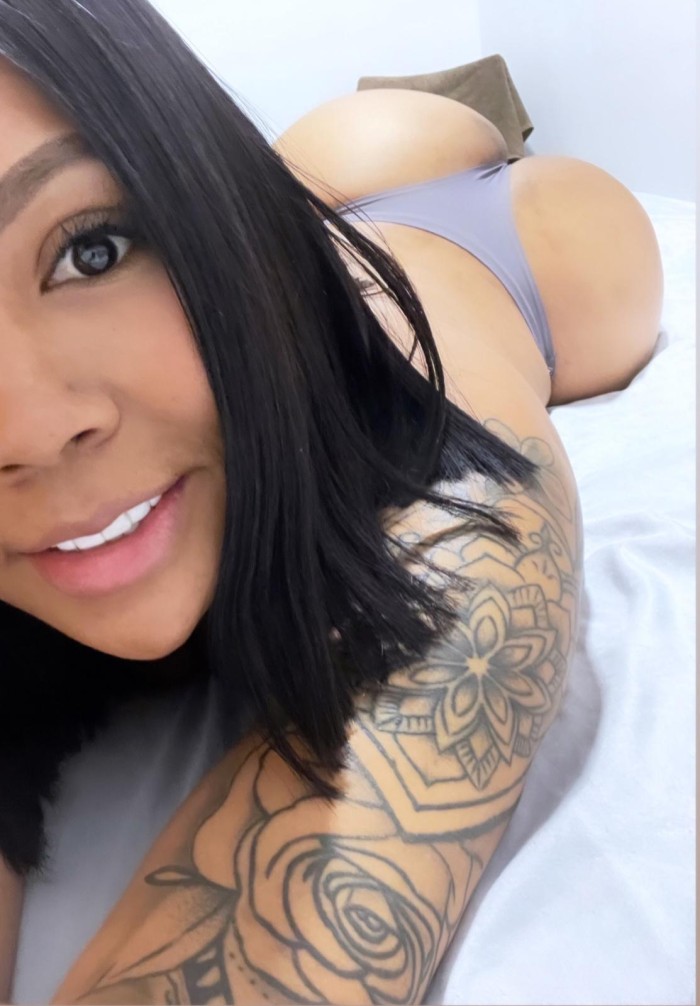 Soy una chica completa experta en placer