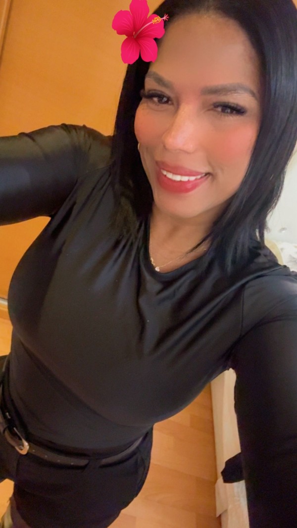 Daniela, Tu TETONA de infarto