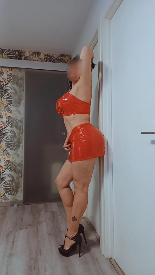 TU AMANTE PERFECTA COMPLETA PARA QUE DISFRUTES DE TUS ANHELOS LLÁMAME