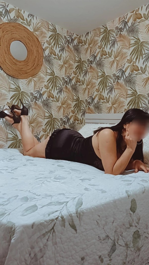 TU AMANTE PERFECTA COMPLETA PARA QUE DISFRUTES DE TUS ANHELOS LLÁMAME