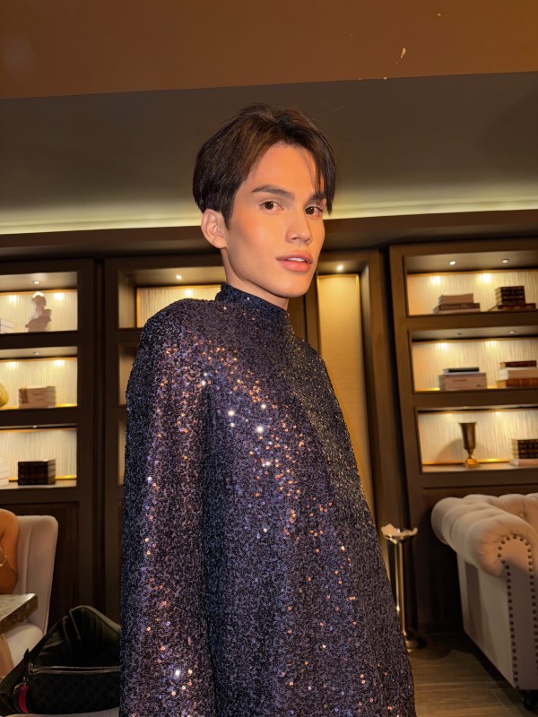 HERMOSO MODELO PERSONALIDAD ENCANTADORA