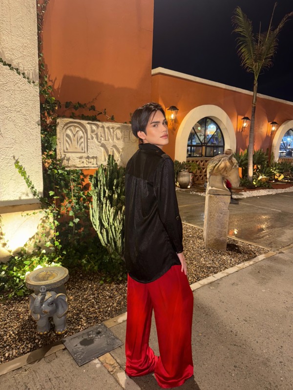 HERMOSO MODELO PERSONALIDAD ENCANTADORA