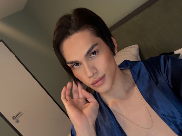 HERMOSO MODELO PERSONALIDAD ENCANTADORA