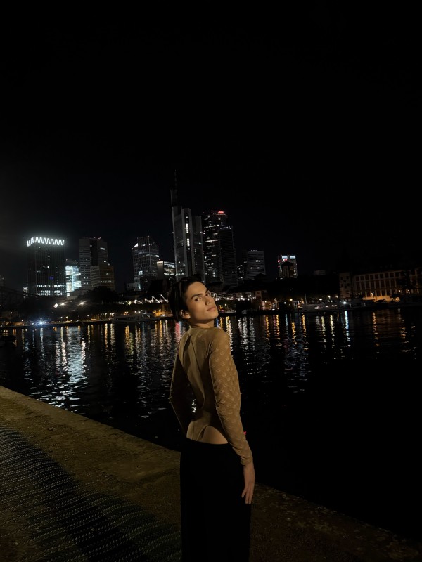 HERMOSO MODELO PERSONALIDAD ENCANTADORA