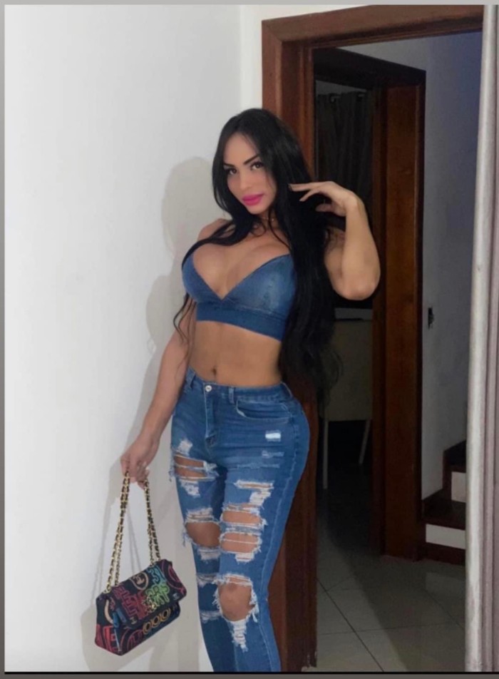 Hermosa LATINA TRANS de Lujo en tu Ciudad con ganas de ti ven
