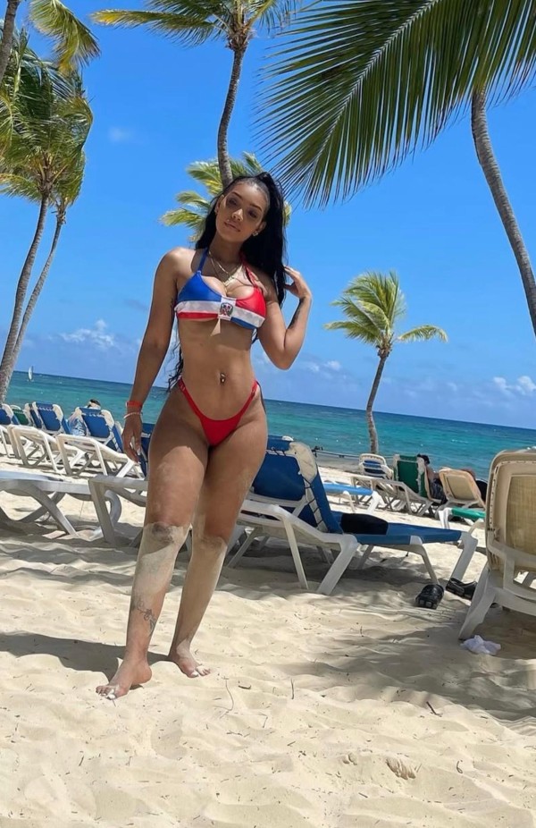 NOVEDAD BELLA DOMINICANA EN TU CIUDAD POR PRIMERA VEZ POR PORCOS DIAS
