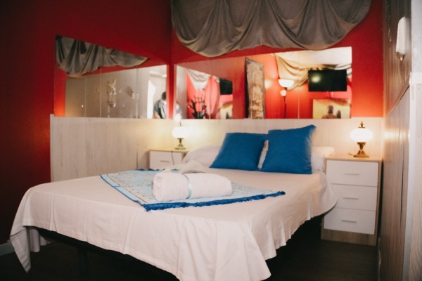 ALQUILER DE HABITACIÓN POR HORAS 30€ PARA PAREJAS