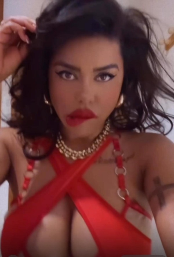 Canela 21 años EL PALACIO DE BLANCANIEVES