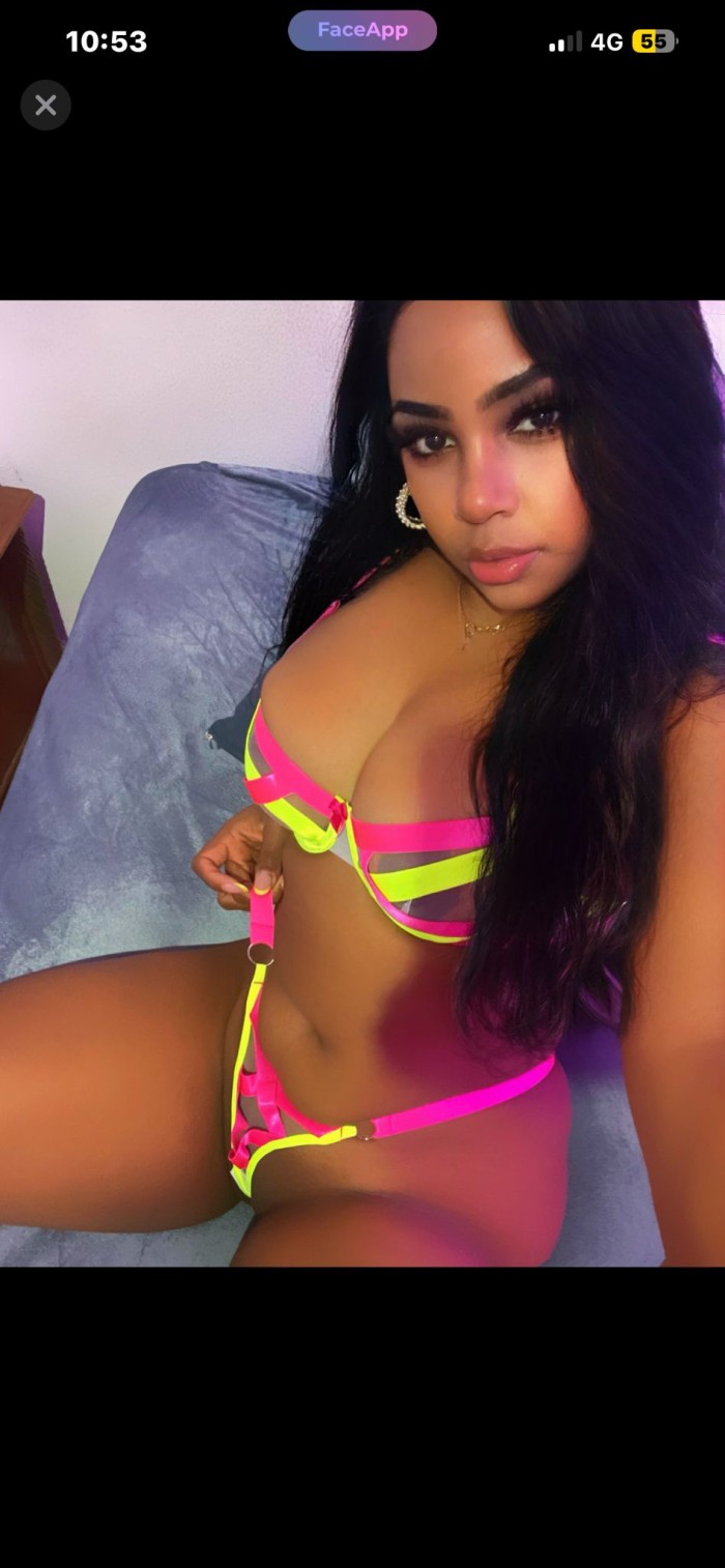 LUCIA ATRACTIVA Y SEXI