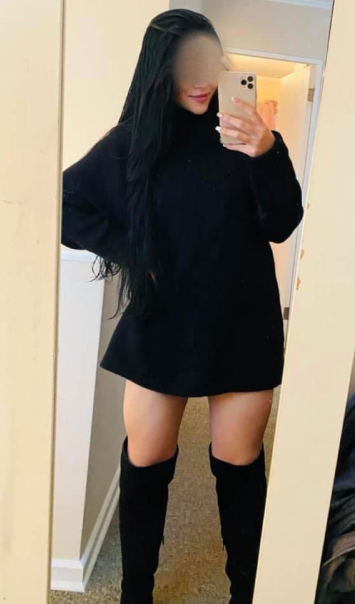 NOVEDAD RECIÉN LLEGADA CAROLAY JOVENCITA GUAPÍSIMA