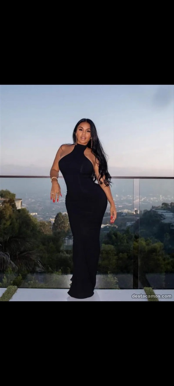 Soy femenina y dominante mujer tras femenina