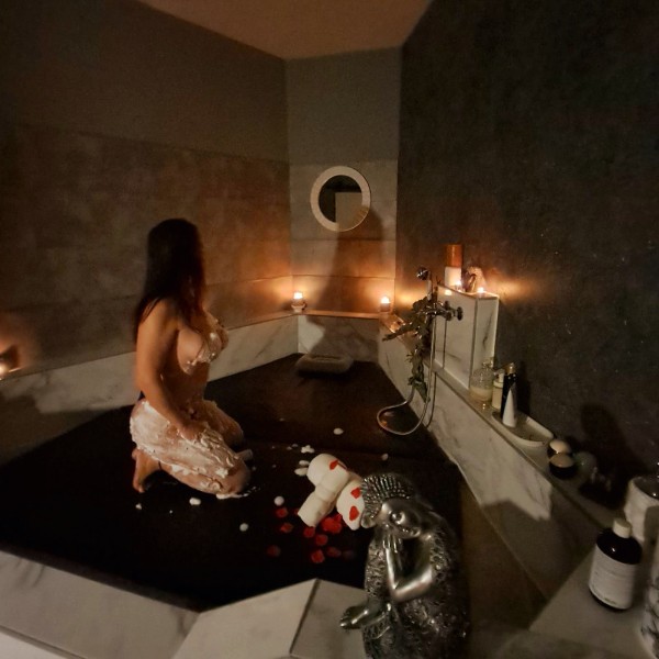 Masaje Mutuo Interactivo. SANDRA Pileta Balinesa