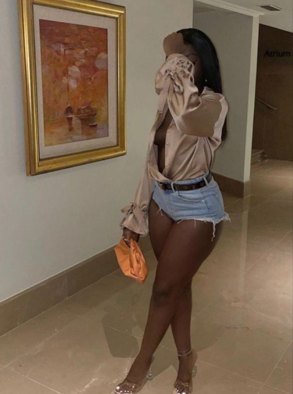 Llámanos o WhatsApp y follas super rico