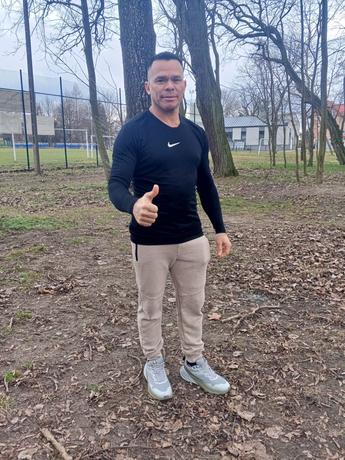 Colombiano de buena actitud solo para mujeres