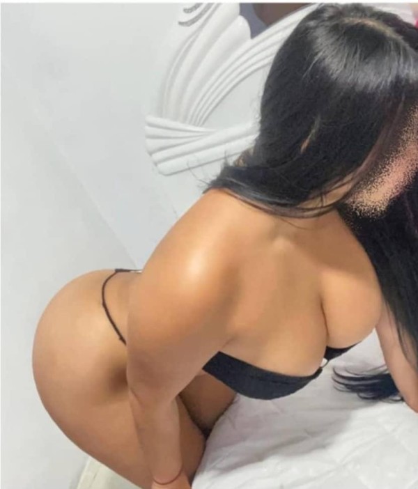 DISPONIBLE en UBEDA Paola sexi atractiva muy cachonda