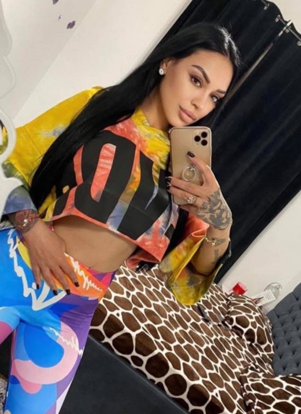 ESPECTACULAR, PIERDETE ENTRE MIS CURVAS