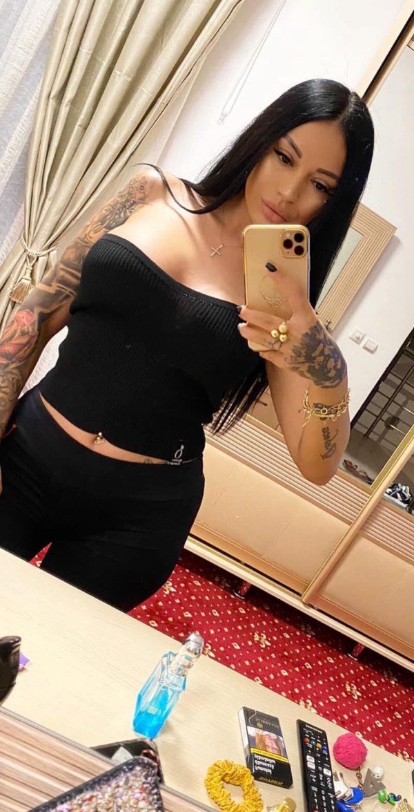 ESPECTACULAR, PIERDETE ENTRE MIS CURVAS