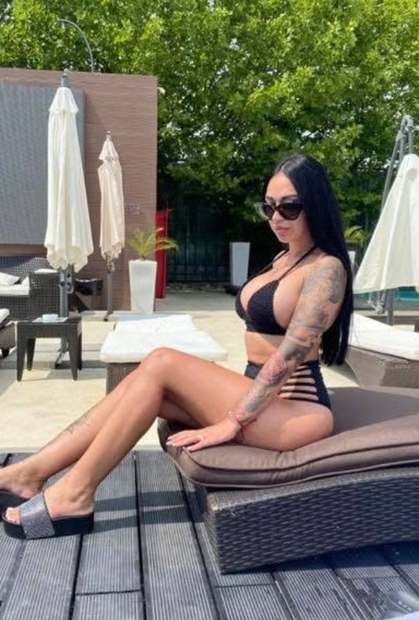 ESPECTACULAR, PIERDETE ENTRE MIS CURVAS