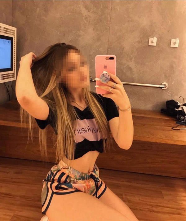 NOVEDAD ESPAÑOLA CALIENTE CON GANAS DE UNA BUENA FOLLADA..