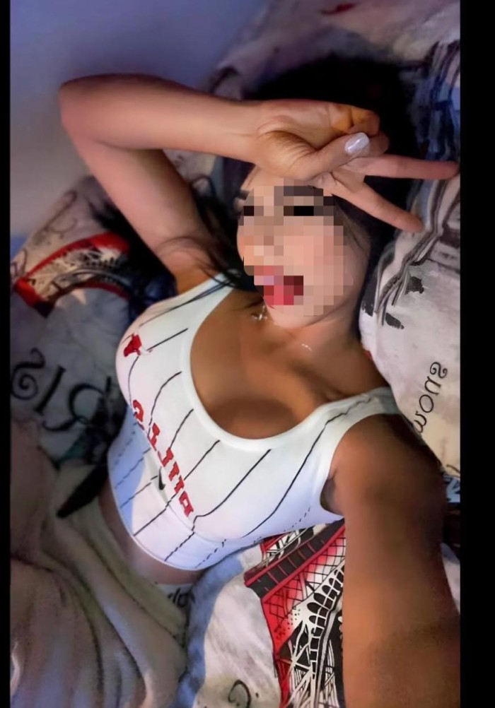 CHICA SUPER SEXY EN SALOU! QUIERO PASARLA BIEN