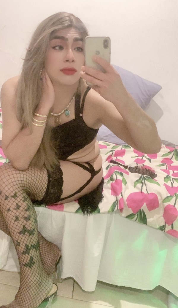 MICHELLE …TRANS COMPLETÍSIMA FIESTERA Y MUY GUARRA SIN LÍMITES