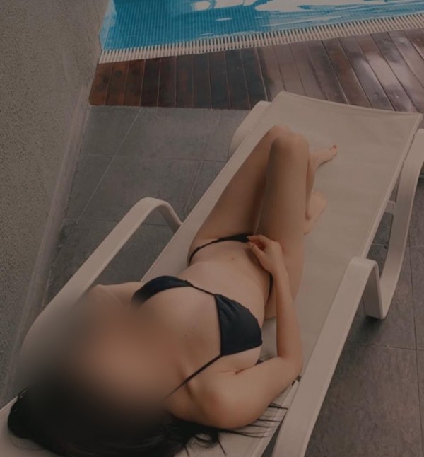 Cariñosa, morbosa 100×100 Real, FIESTERA