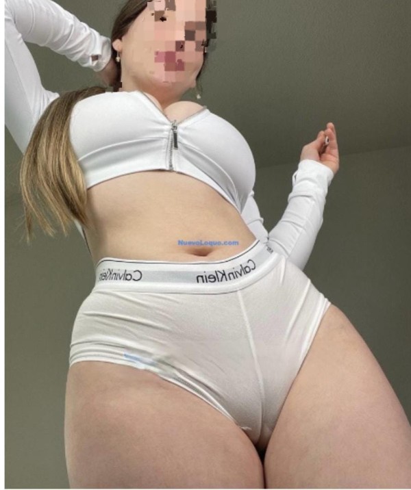 Latina con sabor a ricura y bien fiestera.