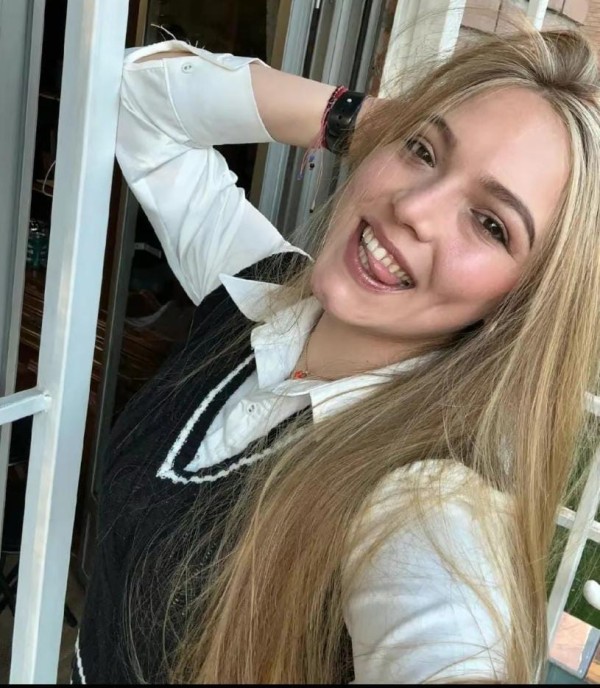 Guapísima jovencita latina NOVEDAD (GERONA)