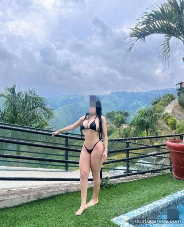 Hermosa colombiana recién llegada