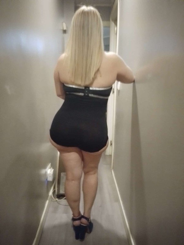 Soles de chicas a tu alcances