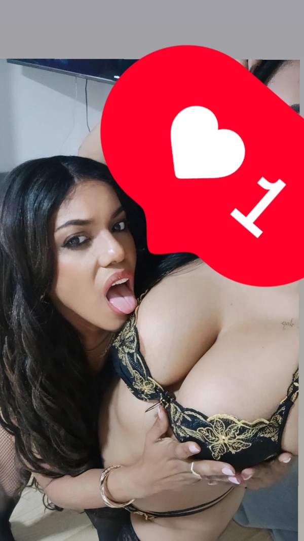 TRÍO DE CHICA TRANS Y GUARRIÑA EXPERIMENTADA