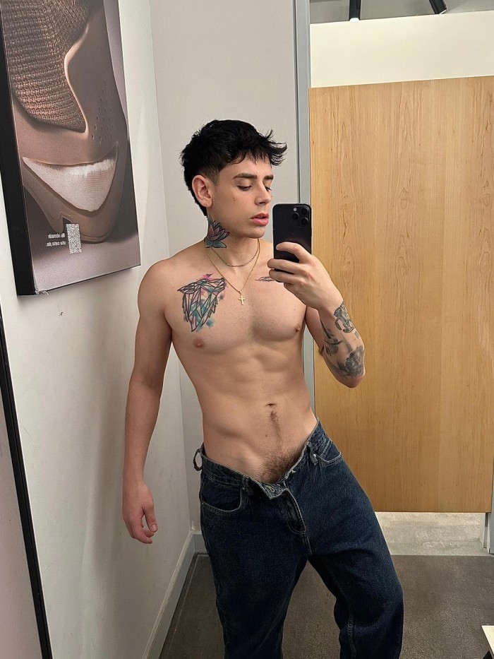 ANDREY 666432654, LATINO VERSATIL CACHONDO