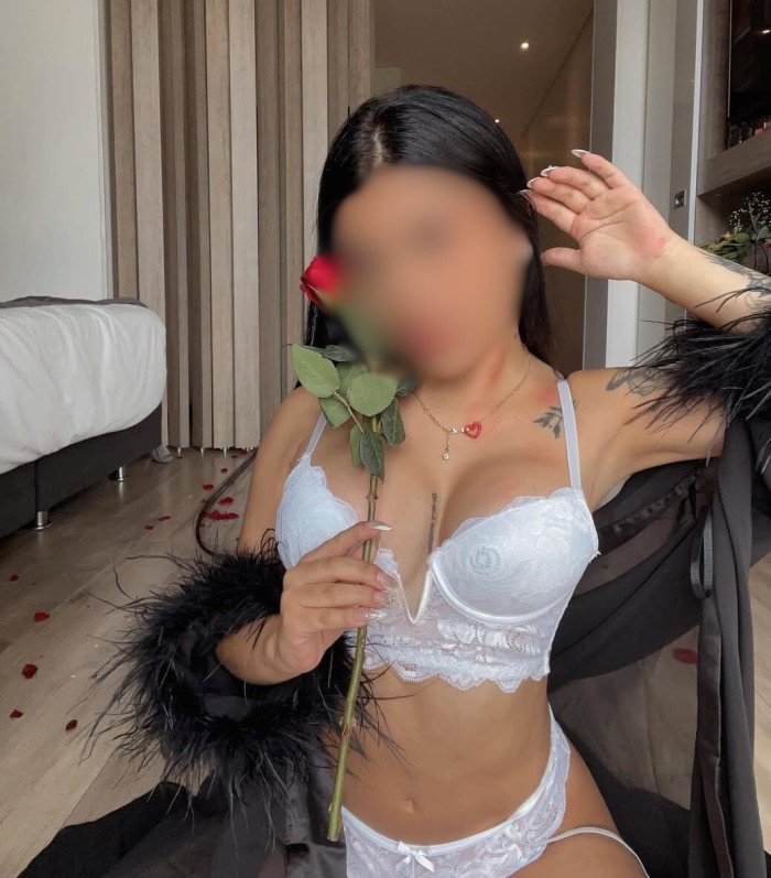 JOVENCITA JUGUETONA NUEVA EN PUERTO SANTA MARIA