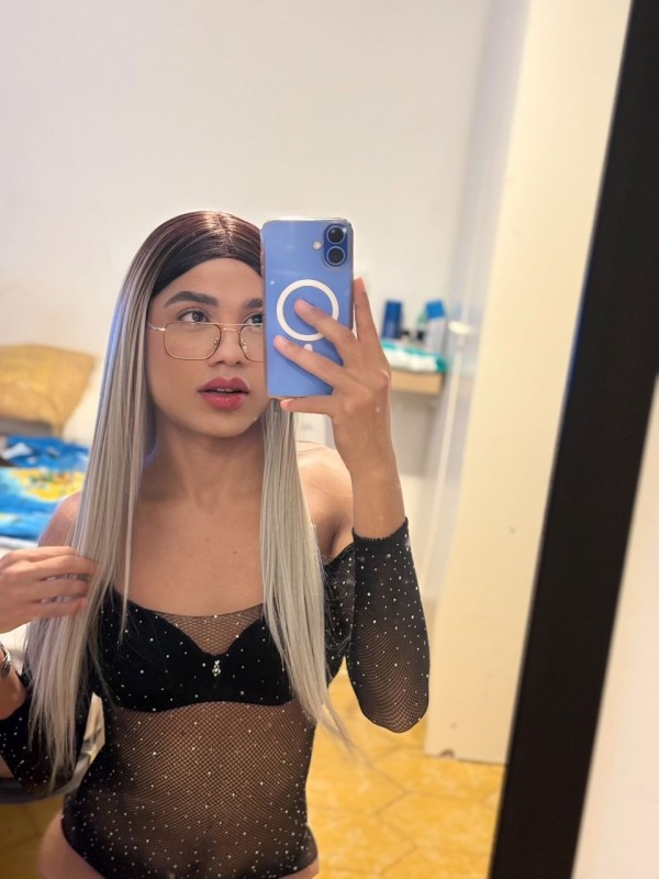 LUNA 20 AÑOS POLLITA VERSATIL